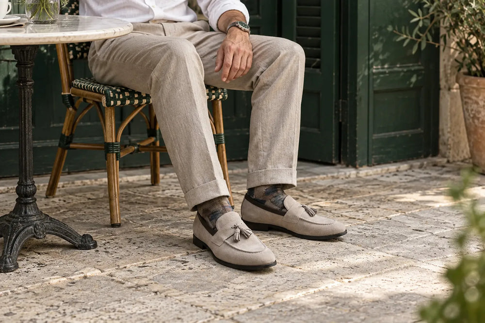 Mocassins de camurça Louford usados em um passeio