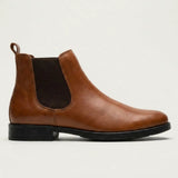 Bota Chelsea Masculina Clássica marrom, em vista lateral com elástico e salto baixo.