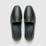 Par do modelo Mocassim Cognac de Couro, na cor preto, visto de cima.