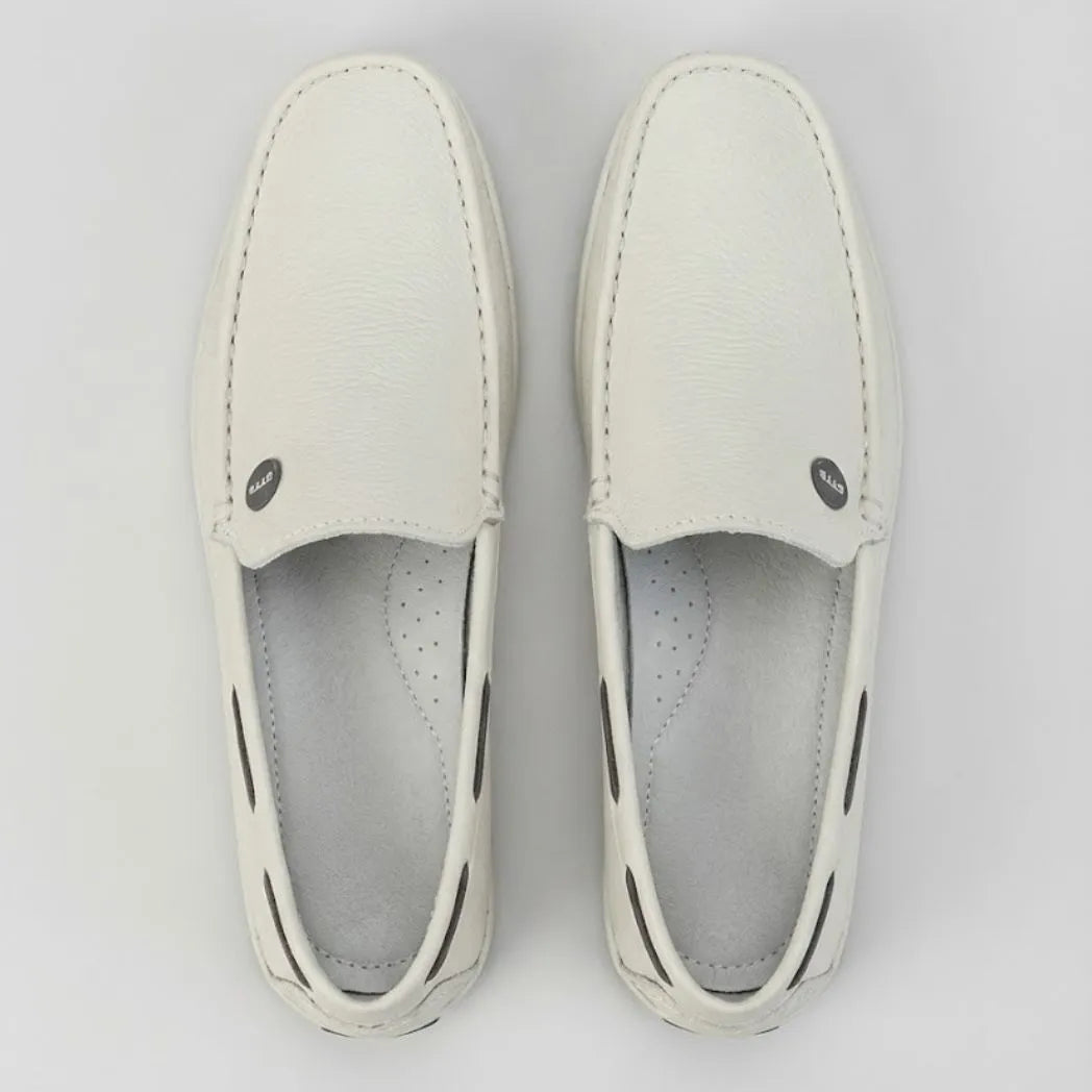 Mocassim Driver Cruise de Couro Branco: vista superior do modelo.