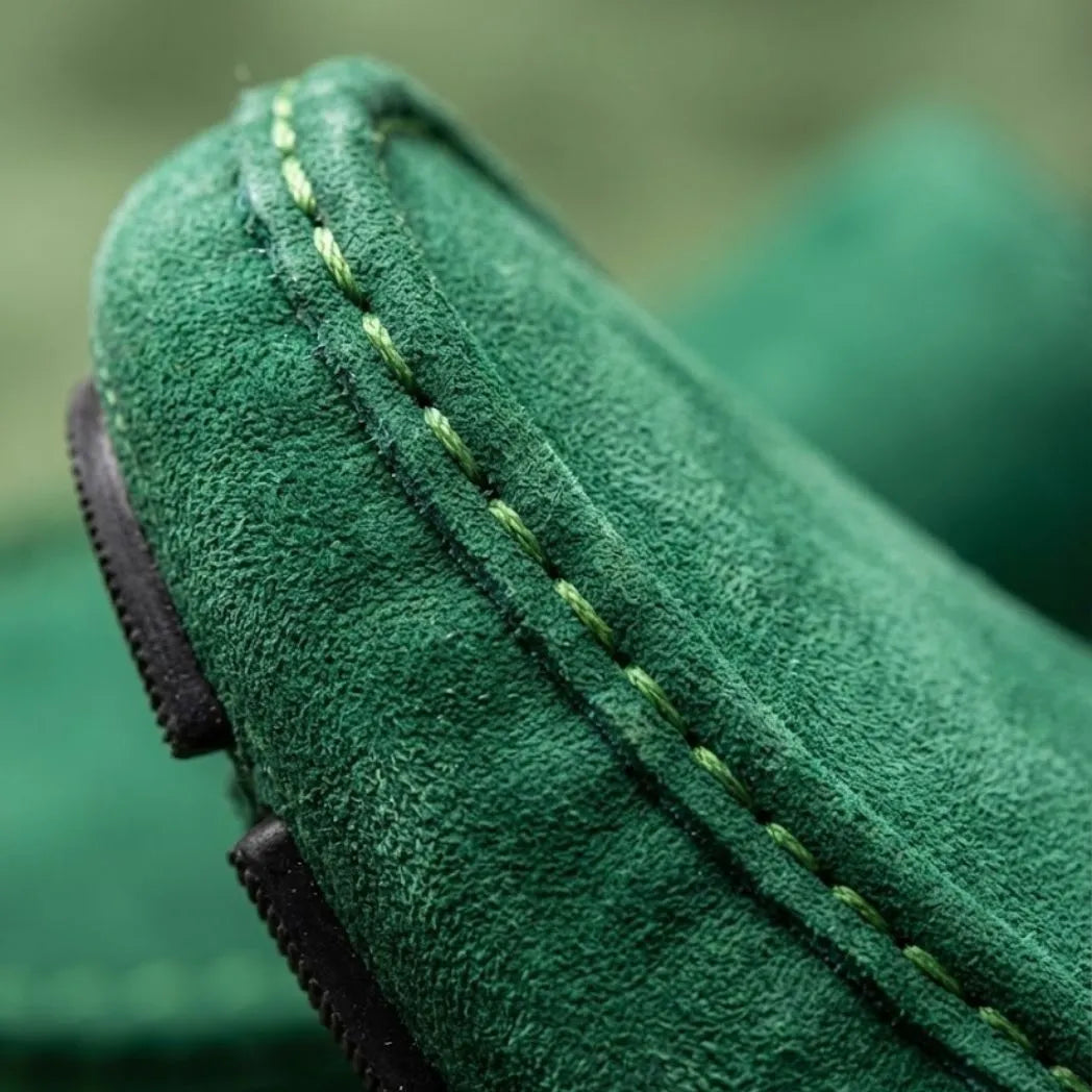 Mocassim Driver de Couro Capri Nero Verde: detalhe do modelo.