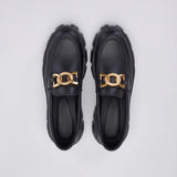 Par do modelo Mocassim Vanguard Tratorado, na cor preto, visto de cima.